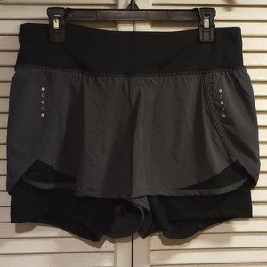 New with Tags Core 10 Women's Standard-Fit 2-in-1 Woven Running Shorts, Size L